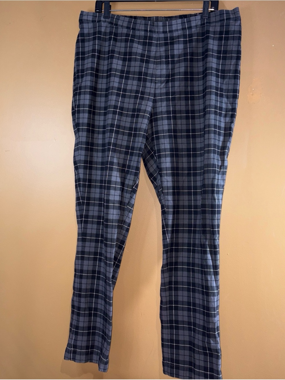 HC820 Isaac Mizrahi Women's Black Plaid Knit Trousers Lounging Pants. Size 20W - Picture 3 of 5